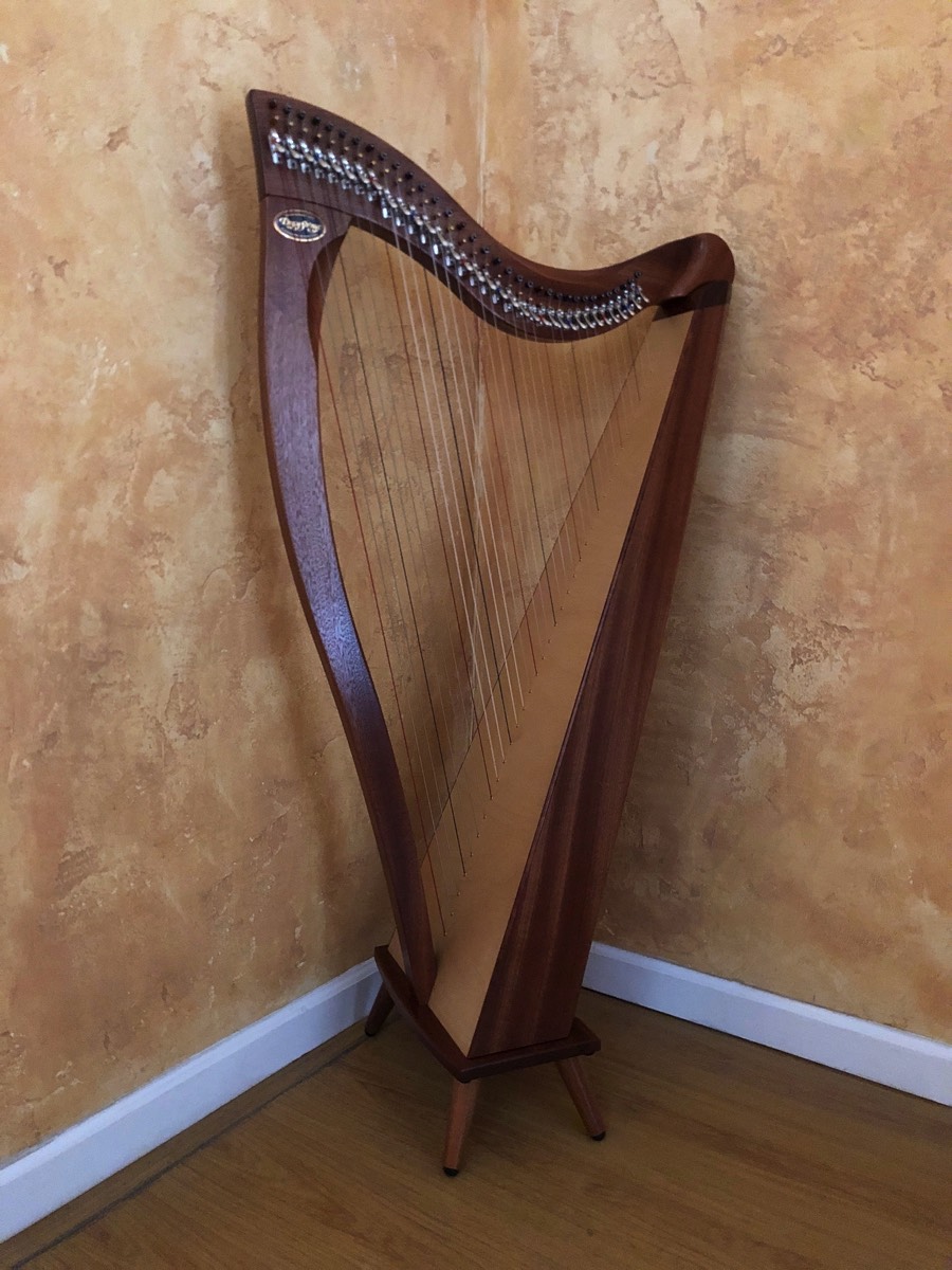 Crescendo 34 harp